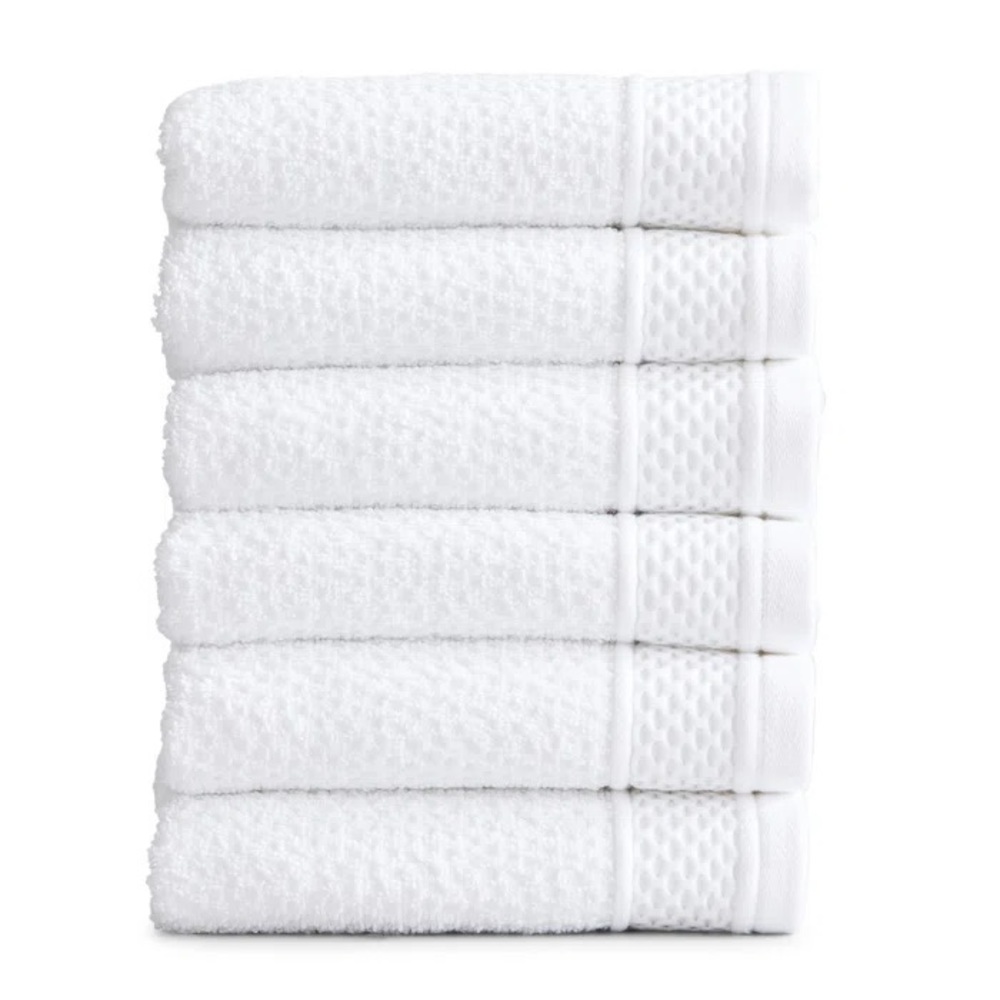 NWOT 6 Clean white towels
